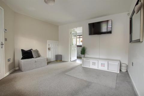 undefined, Cades Grove, Ingleby Barwick