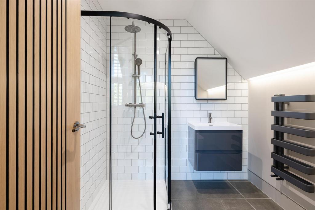 Bedroom 3 Suite