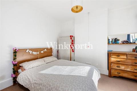 2 bedroom maisonette for sale, Lyndhurst Road, London, N22