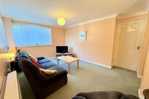 2 bedroom apartment for sale, Kensington Court, Felling, Gateshead