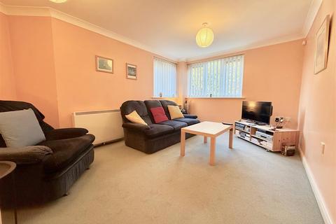 2 bedroom apartment for sale, Kensington Court, Felling, Gateshead