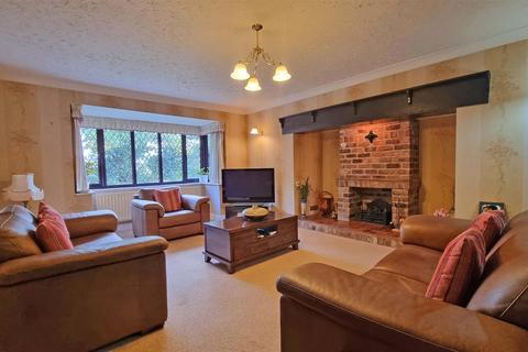undefined, Houndsfield Lane, Wythall