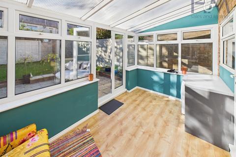 27 Aubries, Walkern, Stevenage, SG2 7NJ
