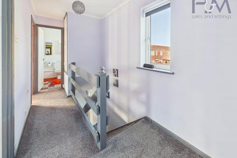 27 Aubries, Walkern, Stevenage, SG2 7NJ