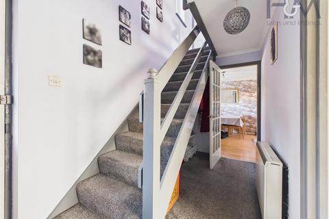 27 Aubries, Walkern, Stevenage, SG2 7NJ