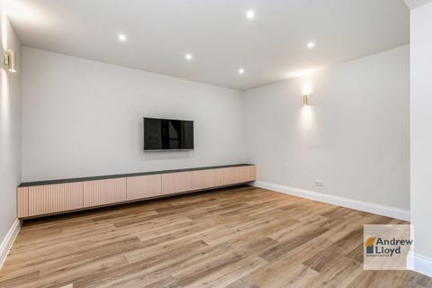3 bedroom semi-detached house for sale, 3 Bedroom Semi Detached House – Blanche Lane, South Mimms EN6