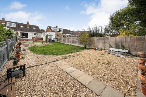 4 bedroom bungalow for sale, Curlew Crescent, Bedford