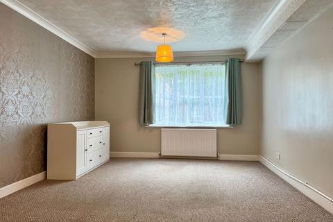 Flat 2, The Maple Aspen Vale, Whyteleafe, CR3 0XG