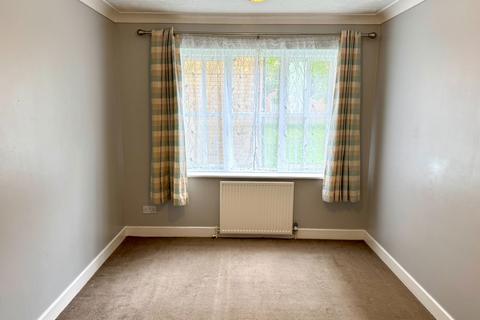 Flat 2, The Maple Aspen Vale, Whyteleafe, CR3 0XG