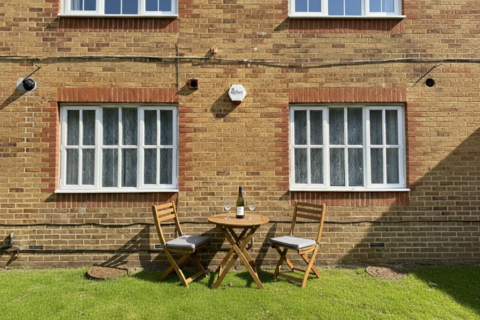 Flat 2, The Maple Aspen Vale, Whyteleafe, CR3 0XG