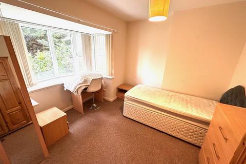 undefined, The Coppice, Yiewsley