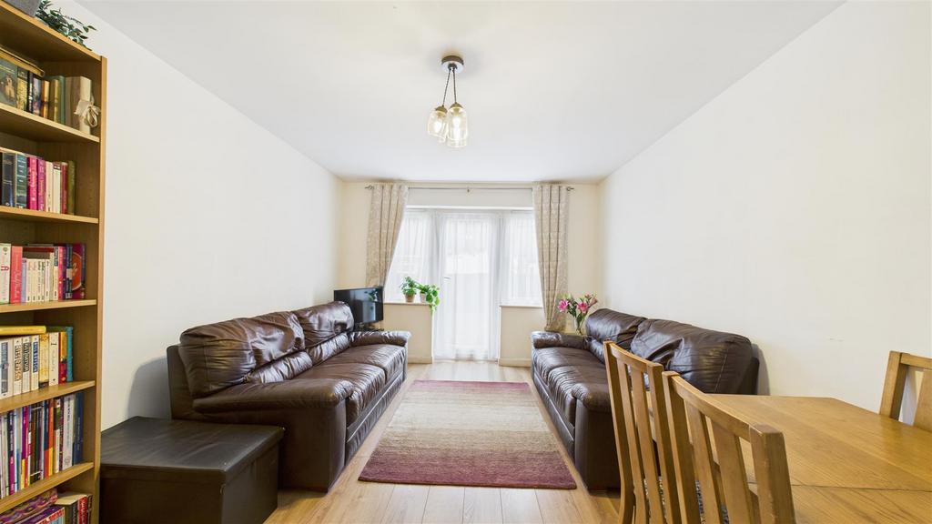 CAM04248 G0-PR0104-STILL002.jpg