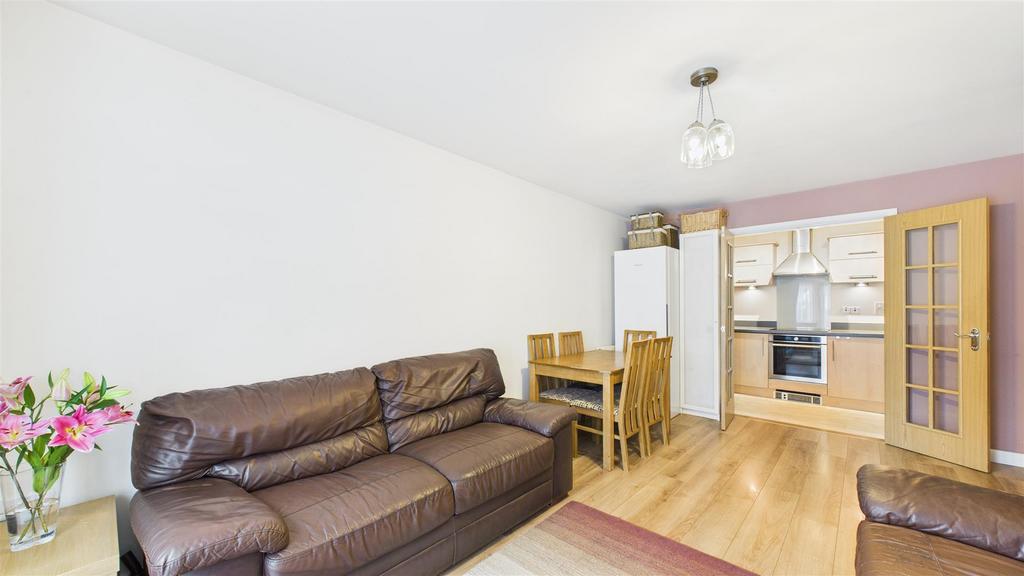 CAM04248 G0-PR0104-STILL004.jpg