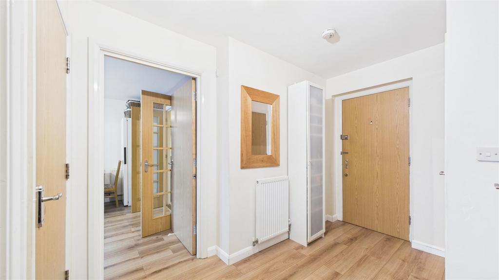 CAM04248 G0-PR0104-STILL011.jpg