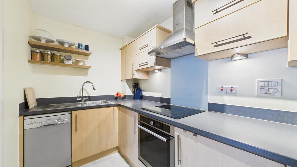 CAM04248 G0-PR0104-STILL006.jpg