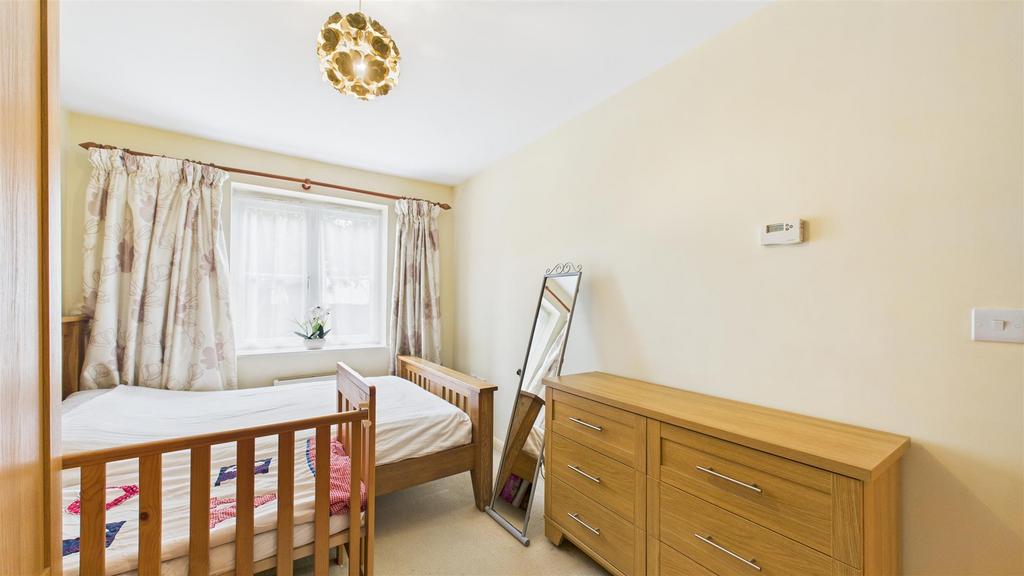 CAM04248 G0-PR0104-STILL013.jpg