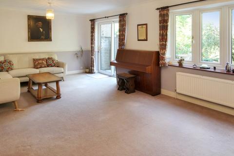 undefined, Wickham, Hampshire