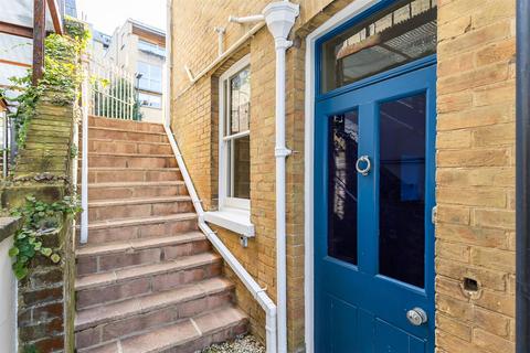 undefined, Cliff Road, Cowes