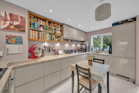 5 Tack Mews, London, SE4 1XS