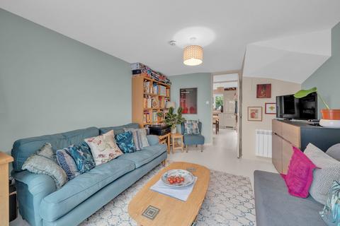 5 Tack Mews, London, SE4 1XS