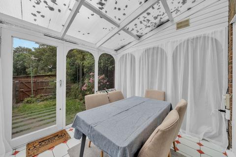 5 Tack Mews, London, SE4 1XS