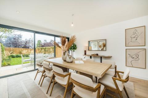 39 Cottenham Park Road, London, SW20 0SB