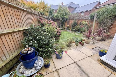 undefined, Rickard Gardens, Hellingly
