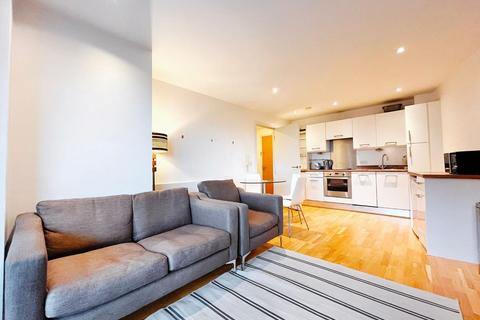 2 bedroom flat to rent, The Gateway North, Leeds