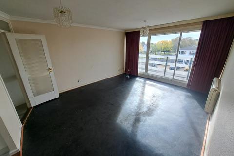 2 bedroom flat for sale, Broadsands Drive, Gosport PO12