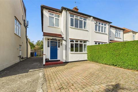 Bury Lane, Surrey GU21