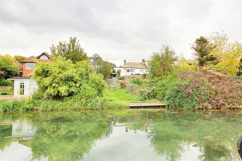 undefined, Southbank Road, Berkhamsted