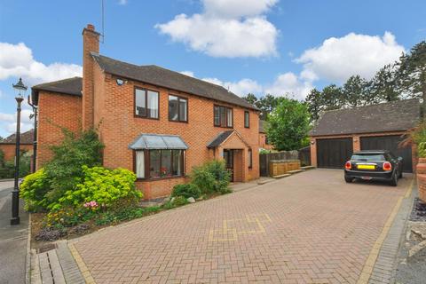 4 bedroom detached house for sale, Cottage Gardens, Great Billing, Northampton