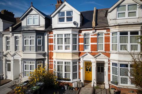 Kent Road, Gravesend, Gravesend, Kent, DA11
