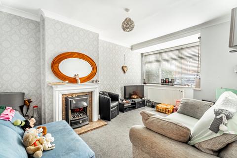 3 bedroom semi-detached house for sale, Wynchlands Crescent, Hertfordshire AL4