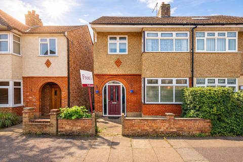Wynchlands Crescent, Hertfordshire AL4