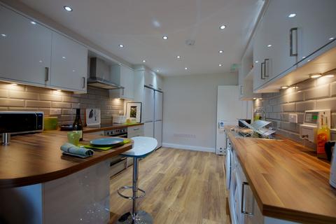 undefined, 336, Warwick Road OX16