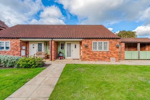 1 bedroom semi-detached bungalow for sale, Becclesgate, Dereham