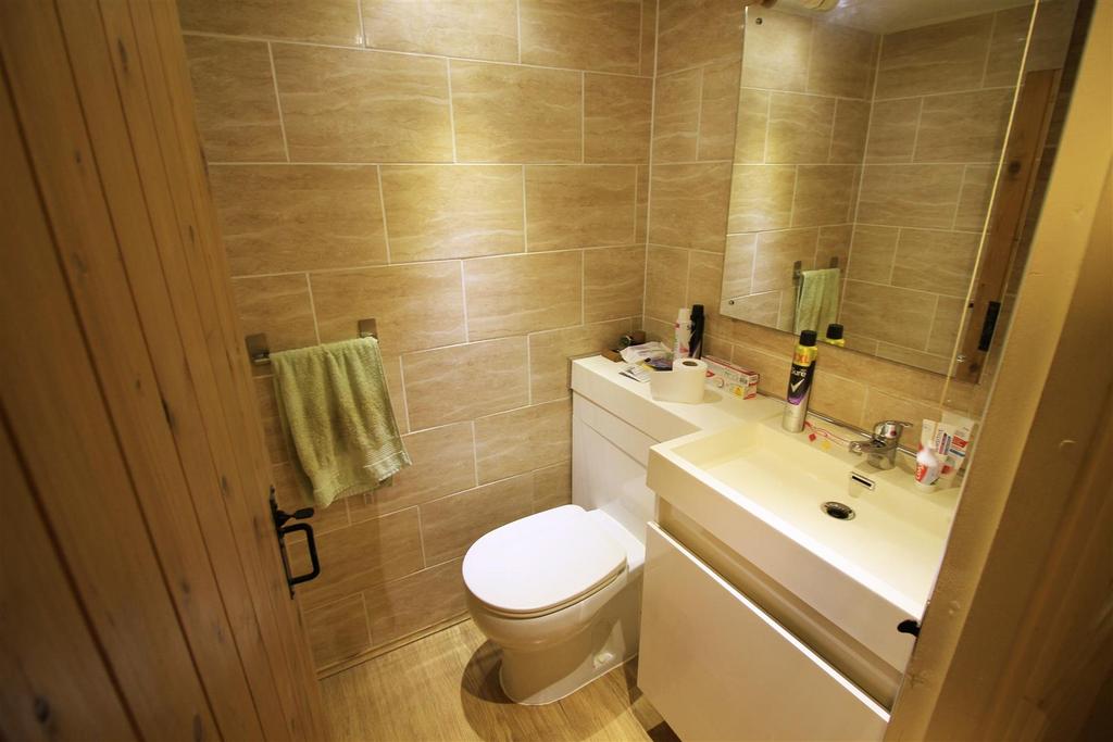 Ensuite.jpg