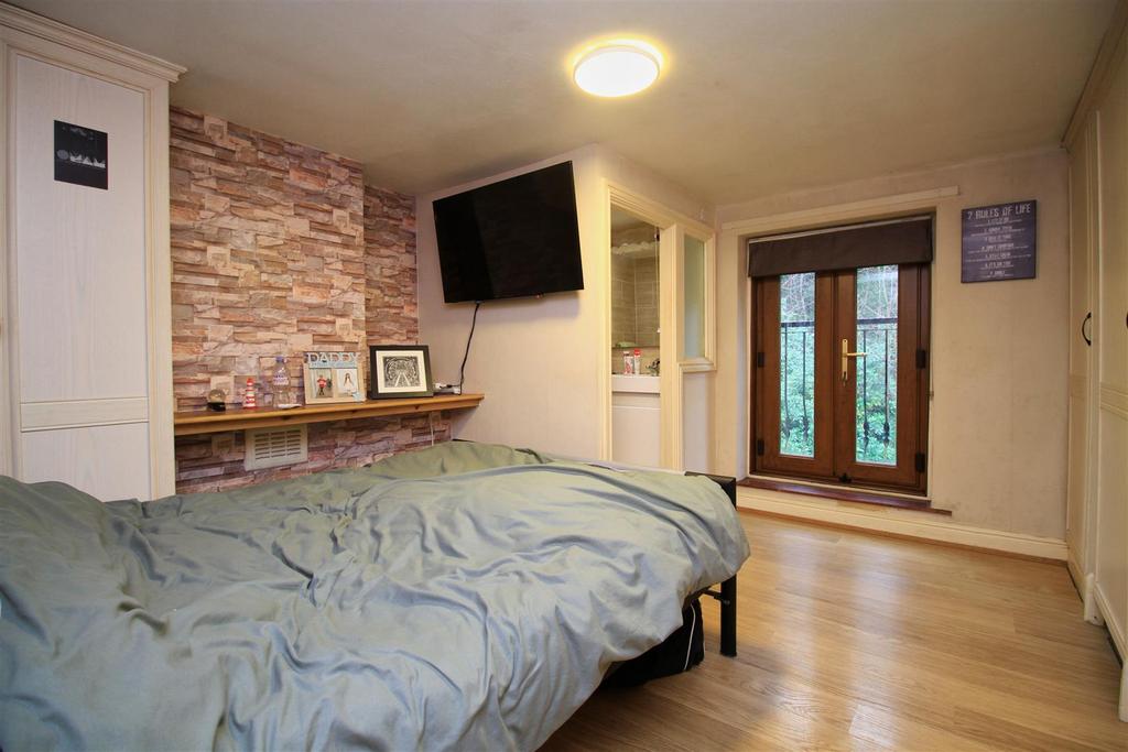 Bedroom 2.jpg
