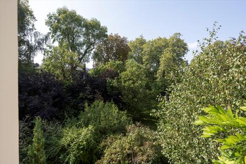 2 bedroom flat for sale, Stanley Crescent, London, W11