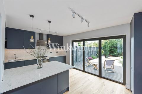 10 Brampton Road, London, N15 3SX
