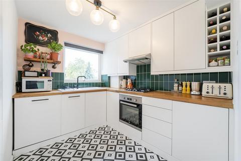 39, Westville Grange Westbury Road, London, W5 2LJ