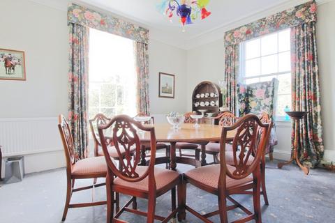 4 bedroom detached house for sale, Owstwick, Hull, East Riding of Yorkshire, HU12 0LH