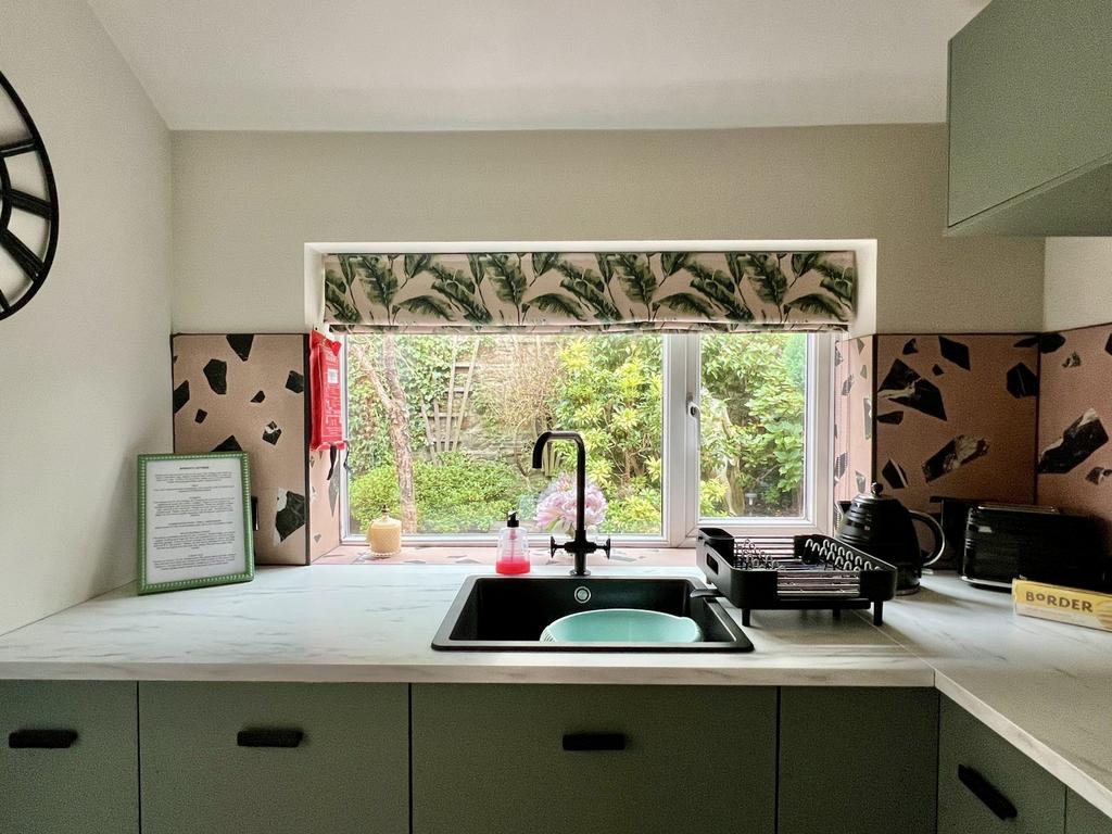 Apricity Cottage, 30c High Street, Kirkcudbright -