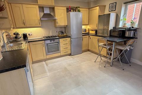 undefined, Thornycroft Close, Newbury, RG14