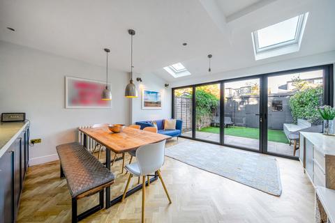 4 bedroom terraced house for sale, Gomer Gardens, Teddington, TW11