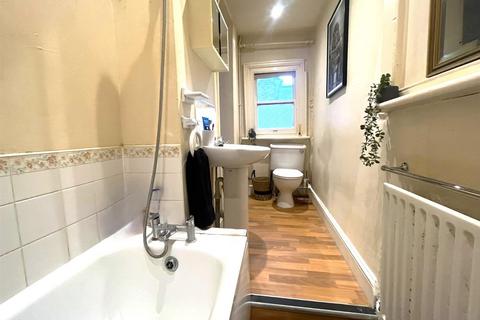 1 bedroom flat for sale, St. Michaels Road, Aldershot