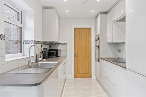 undefined, Plash Drive, Stevenage SG1