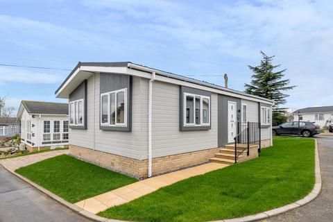 2 bedroom park home for sale, Oakham, Rutland, LE15