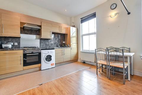 2 bedroom flat to rent, Blackstock Road, Finsbury Park, London, N4